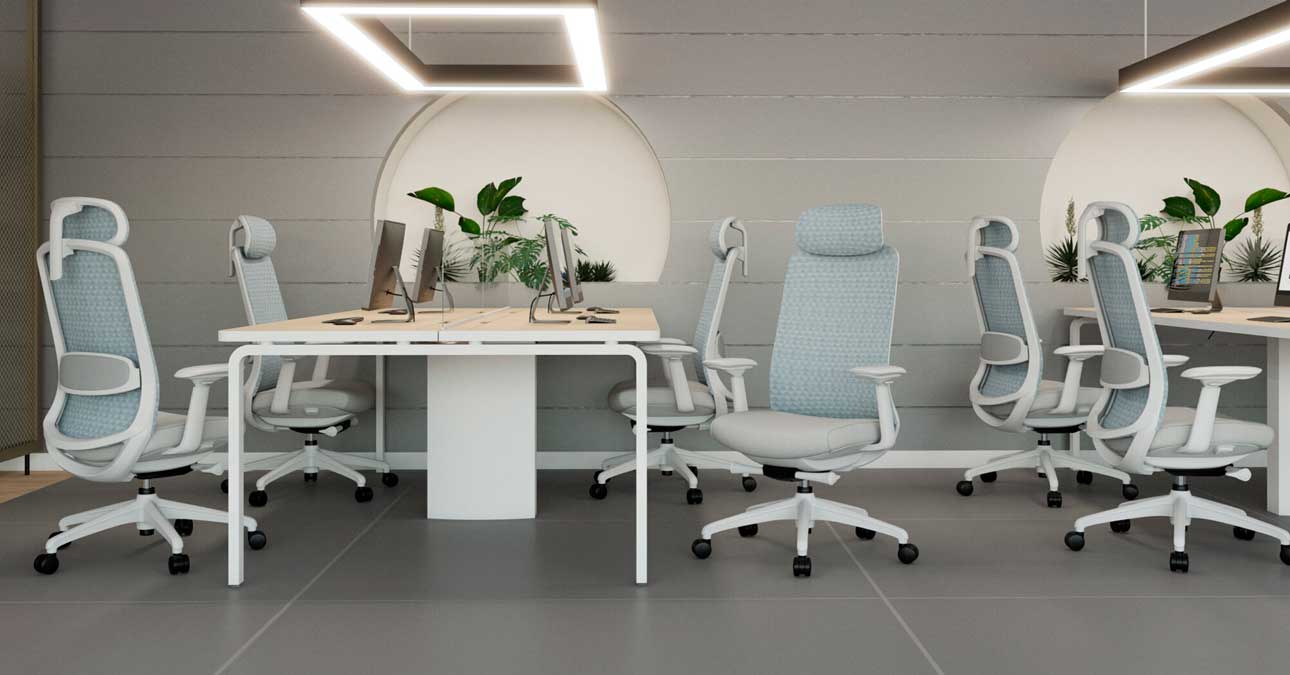 one-plus-sillas-ergonomicas-presidente-en-espacio-de-oficina